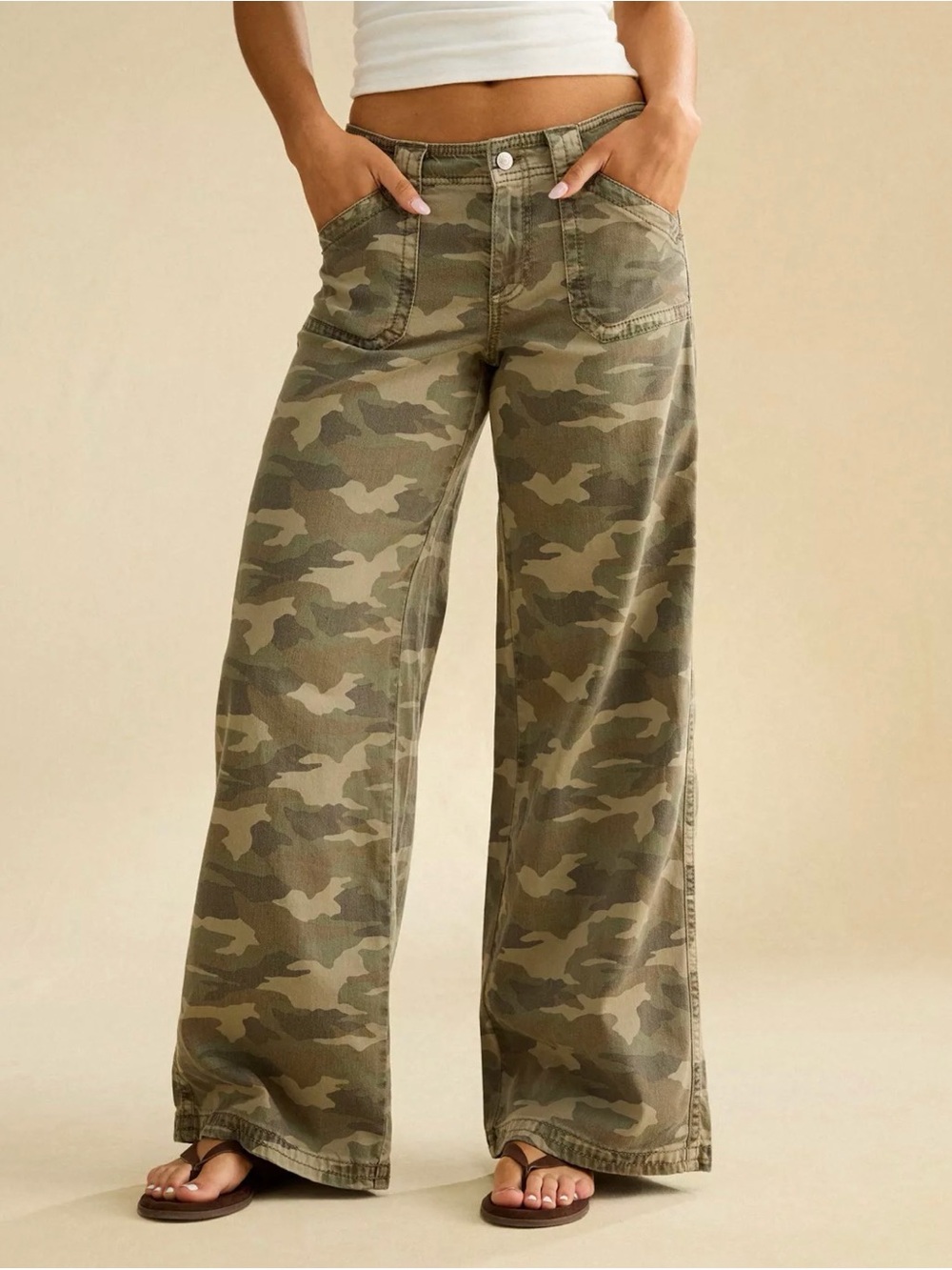 American Eagle Outfitters Camo Low-Rise Ultra Wide-Leg Pant
